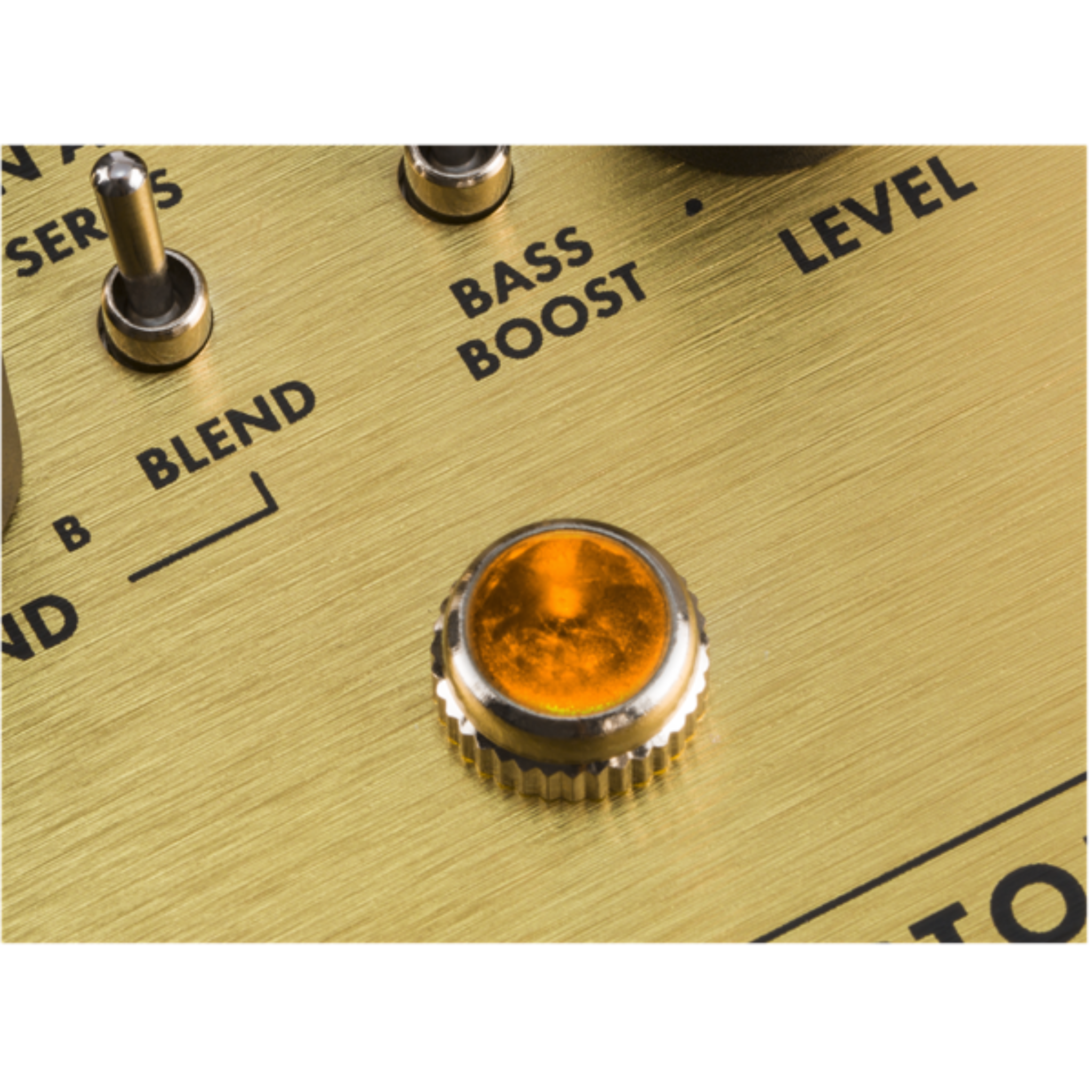 PEDAL DE GUITARRA FENDER PUGILIST DISTORTION DORADO MOD0234534000